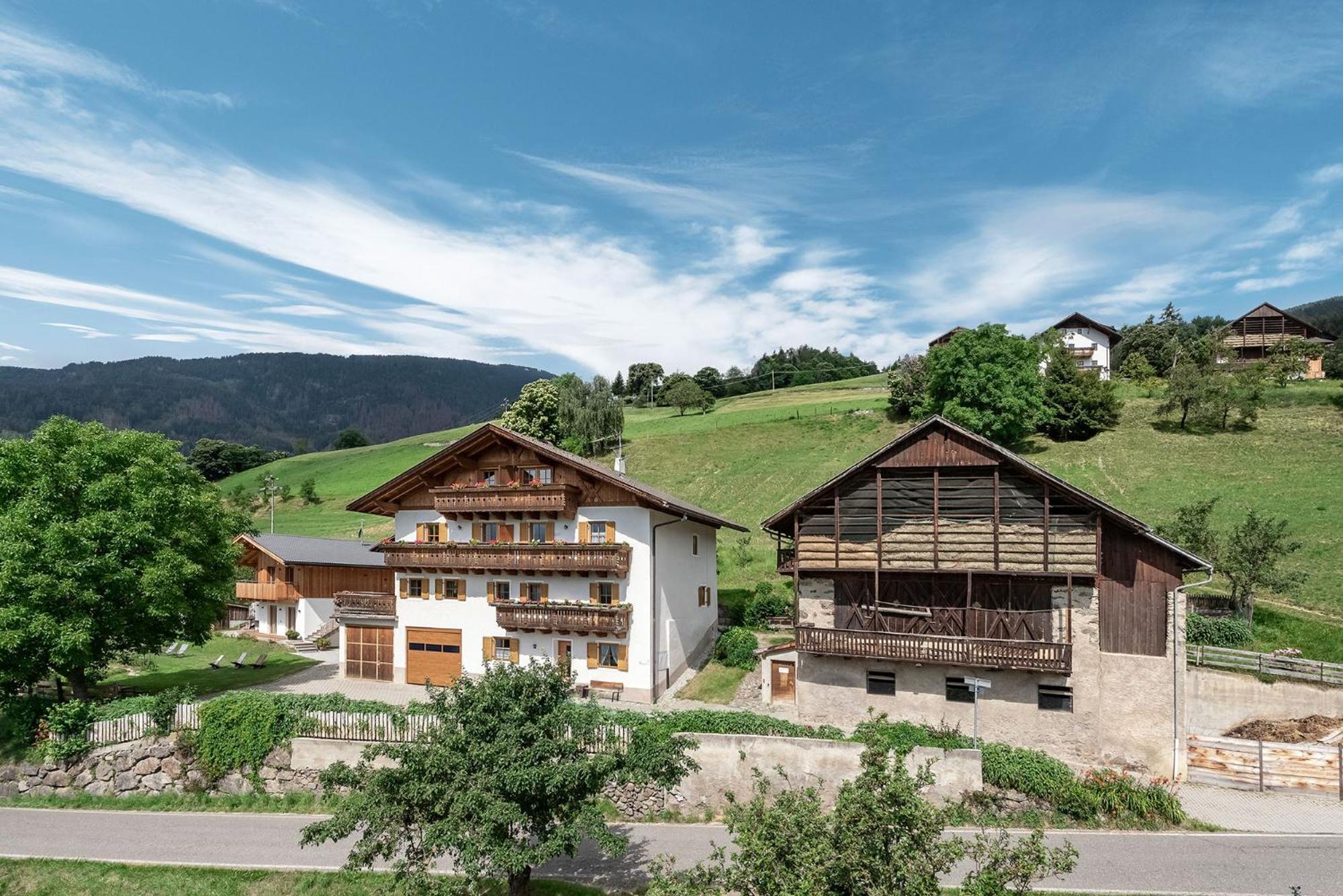 Hauserhof Chalet In Villanders - Moderne Wohnungen Mit 2 Badezimmer Und 2 Schlafzimmer Exterior photo